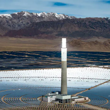Molten Salt CSP Plant Under Snow Mountains, Delingha, Qinghai, China
