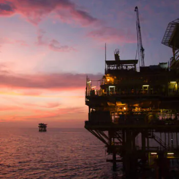 Offshore oil platform