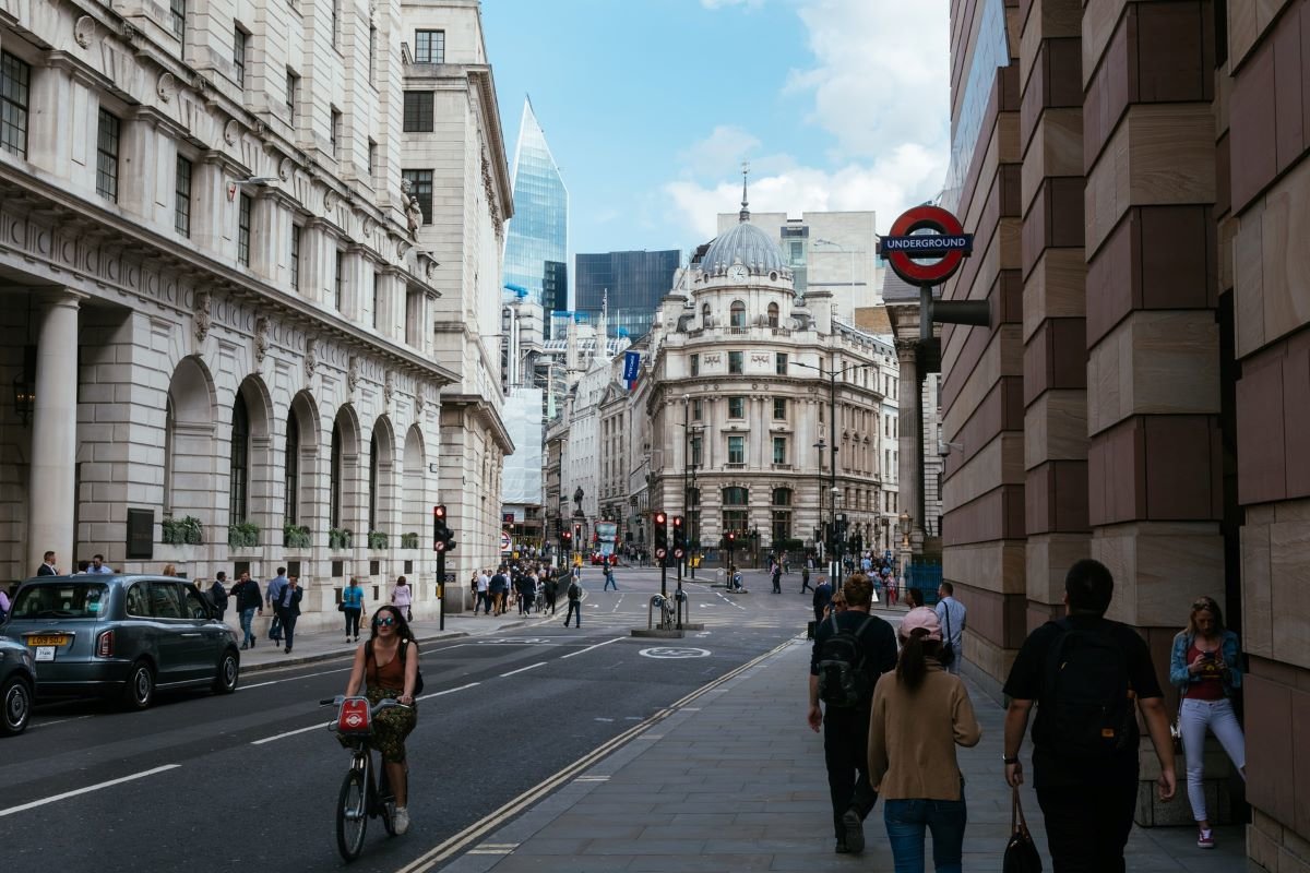 A busy street outside Bank station, City of London. Photo by Kai Pilger on Unsplash