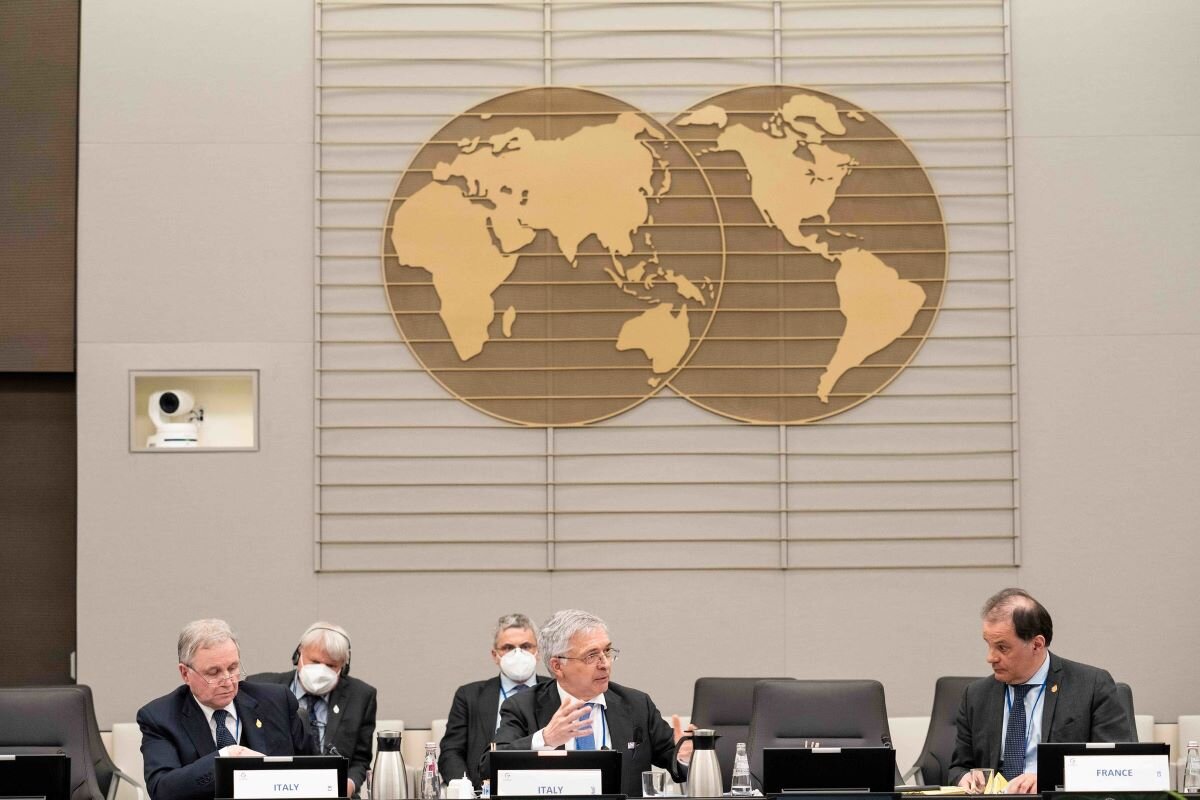 G7 Finance Ministers and Central Bank Governors Meeting at the International Monetary Fund in Washington DC in 2022. This year, the responsibility is on G7 Finance Ministers to make progress on systemic financial reform for climate safety. Photo via IMF on Flickr,