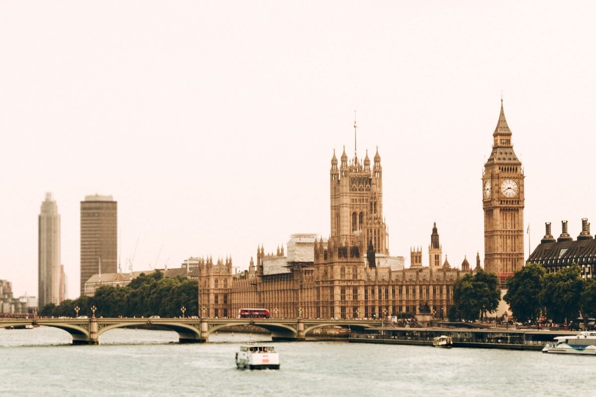 Houses of Parliament, London UK. Photo by Ugur Akdemir on Unsplash.