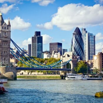 London skyline seen from the River Thames. London has a world-leading array of climate professionals and communities, and with leaders across all sectors – from government and international affairs, finance, business and law, local government and communities to education, culture and the arts.