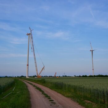 The image shows the construction of a windmill.