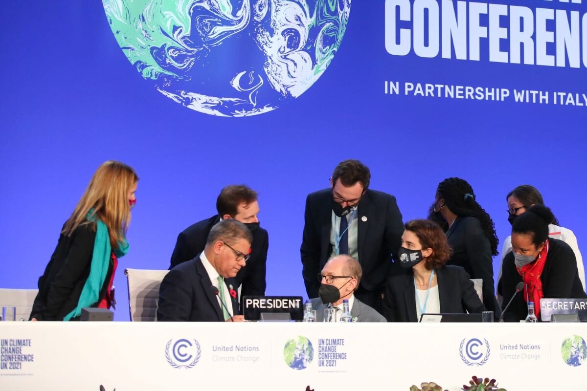 The COP26 Presidency consults on The Glasgow Pact. Photo via UN Climate Change on Flickr.