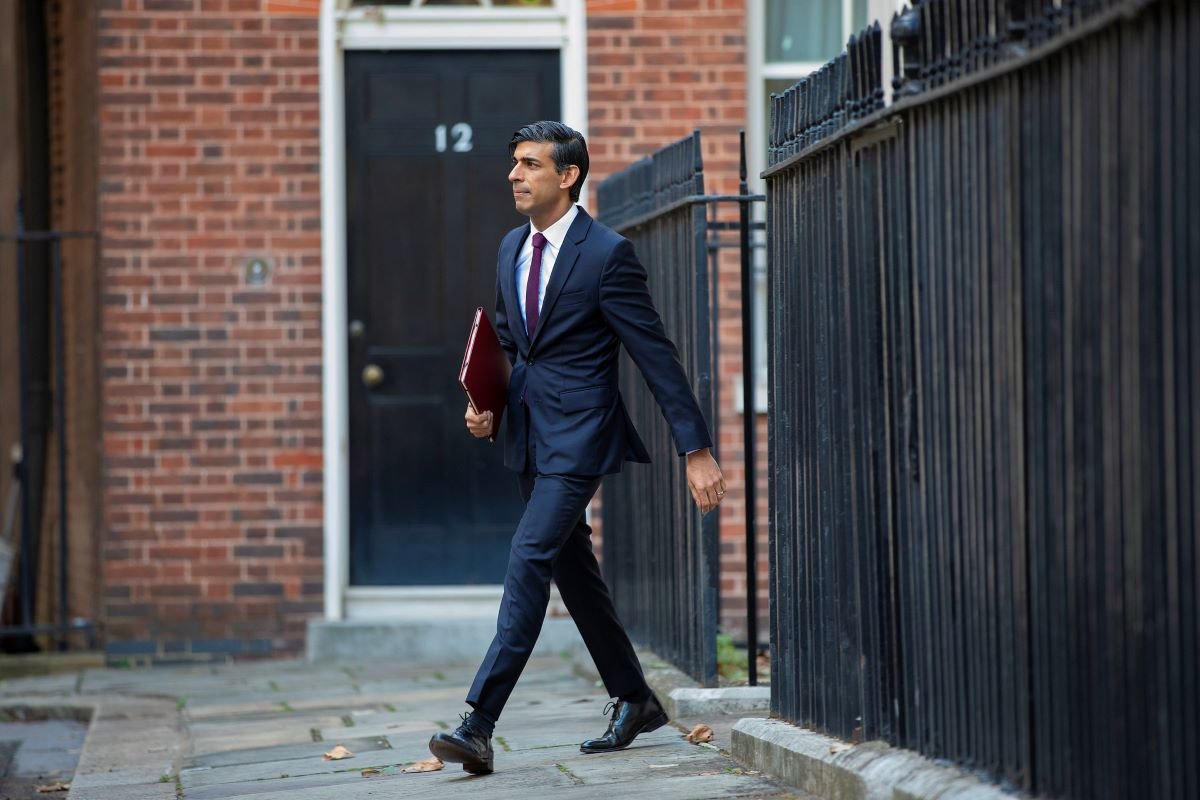 The Chancellor Rishi Sunak walking from Number 10, unveilling his 2020 Winter Economy Plan to parliament. Photo via HM Treasury on Flickr