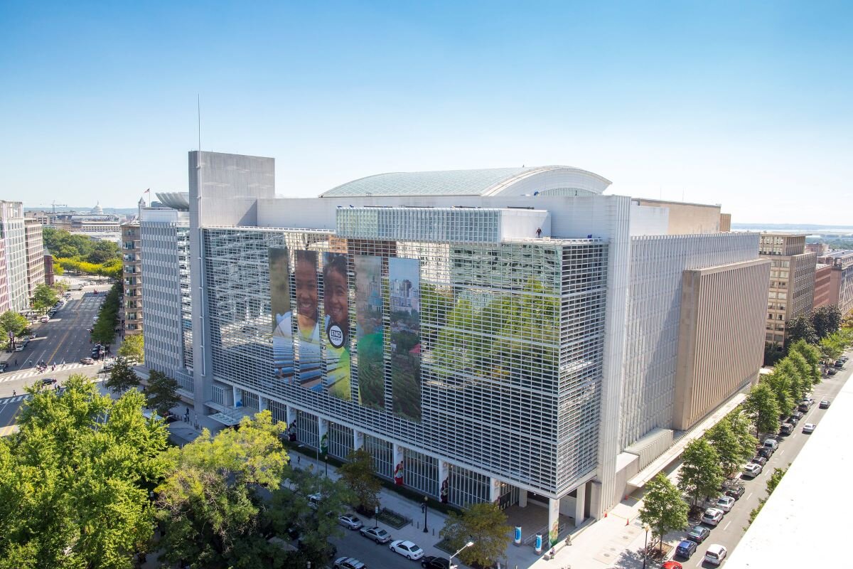 Word Bank Group Headquarters in Washongton DC. Photo by World Bank Group on flickr.